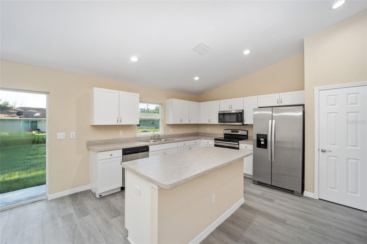 14162 SW 16th Place, Dunnellon, FL 34431 Photo