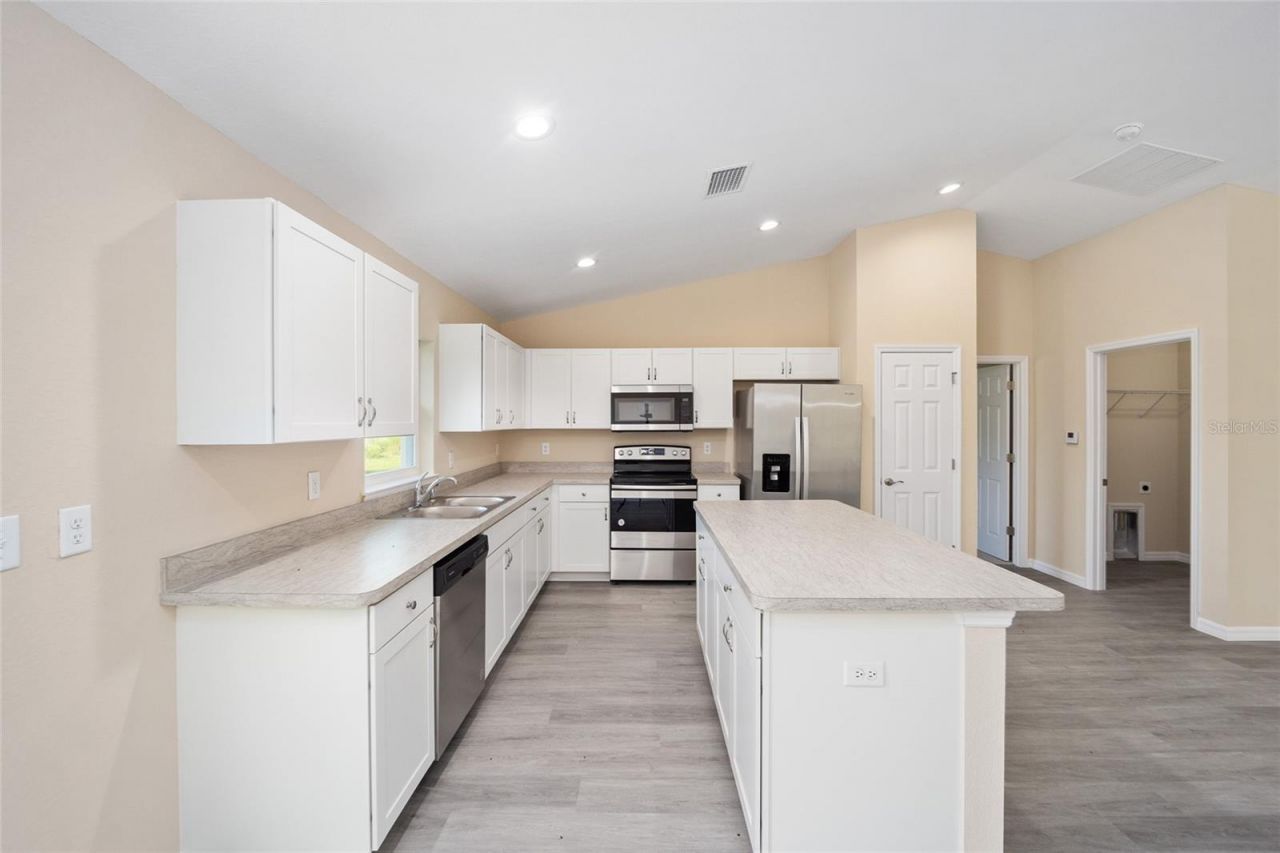 14162 SW 16th Place, Dunnellon, FL 34431 Photo