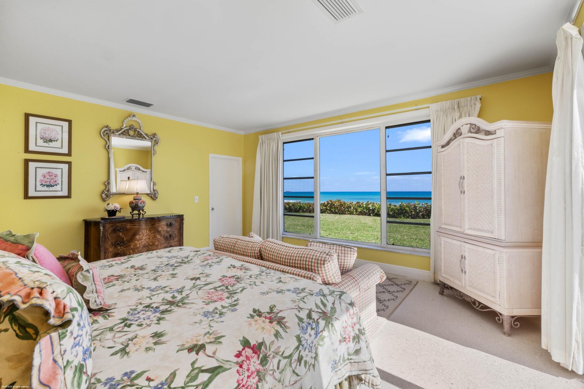 15 S Beach Road, Jupiter Island, FL 33455 Photo