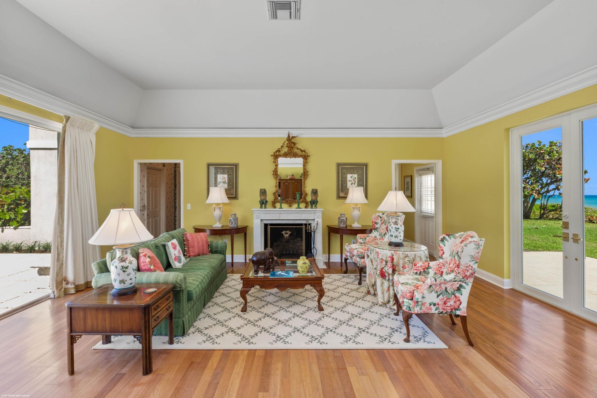 15 S Beach Road, Jupiter Island, FL 33455 Photo