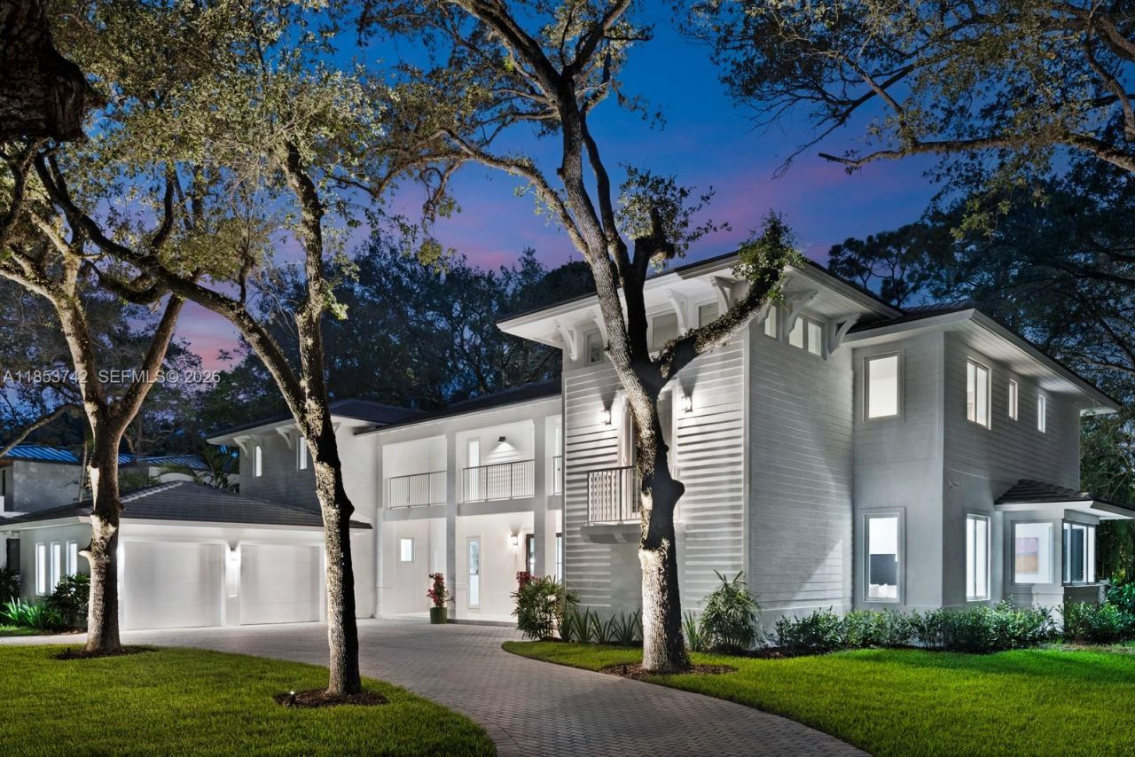 5835 SW 81st St, South Miami, FL 33143 Photo