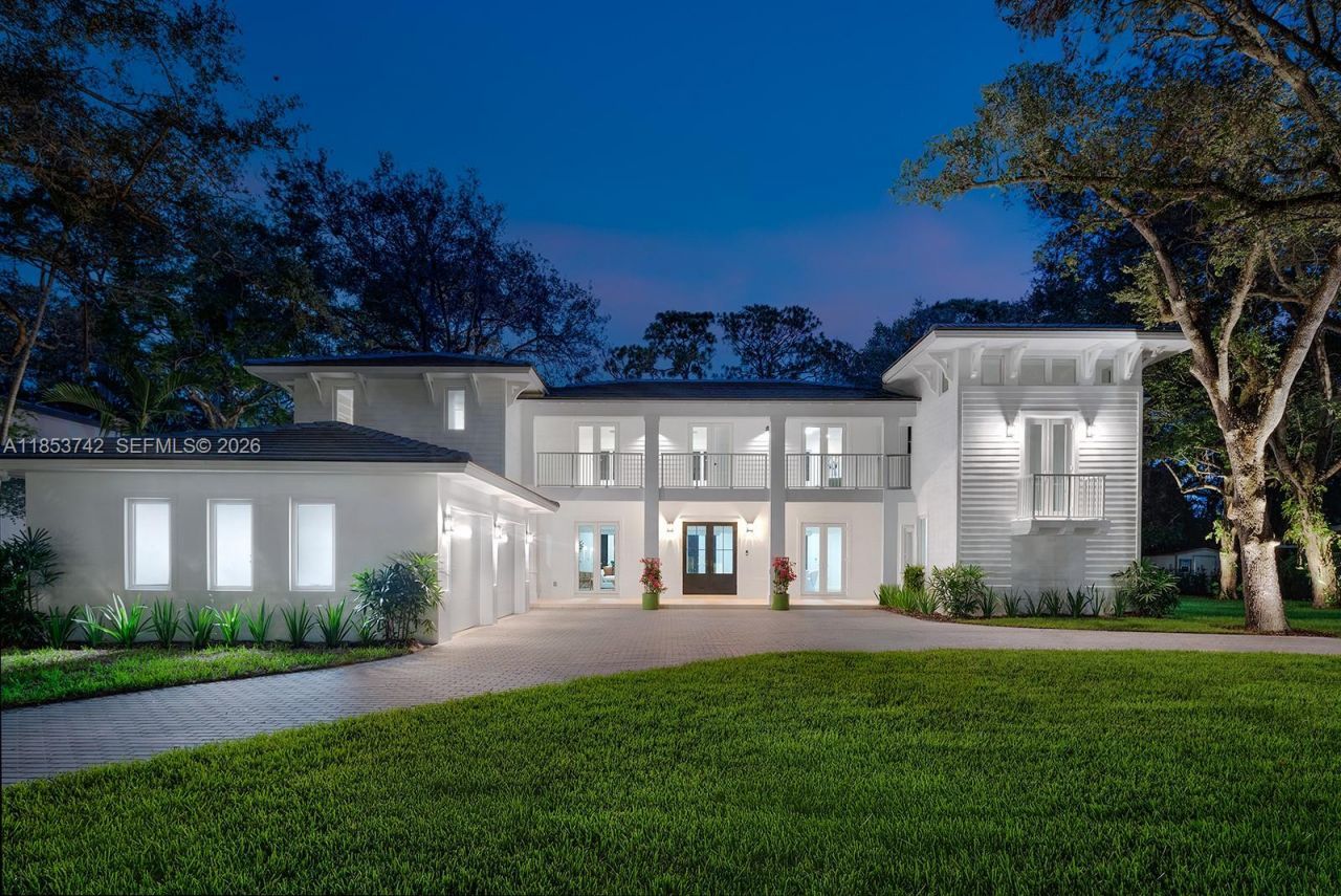 5835 SW 81st St, South Miami, FL 33143 Photo