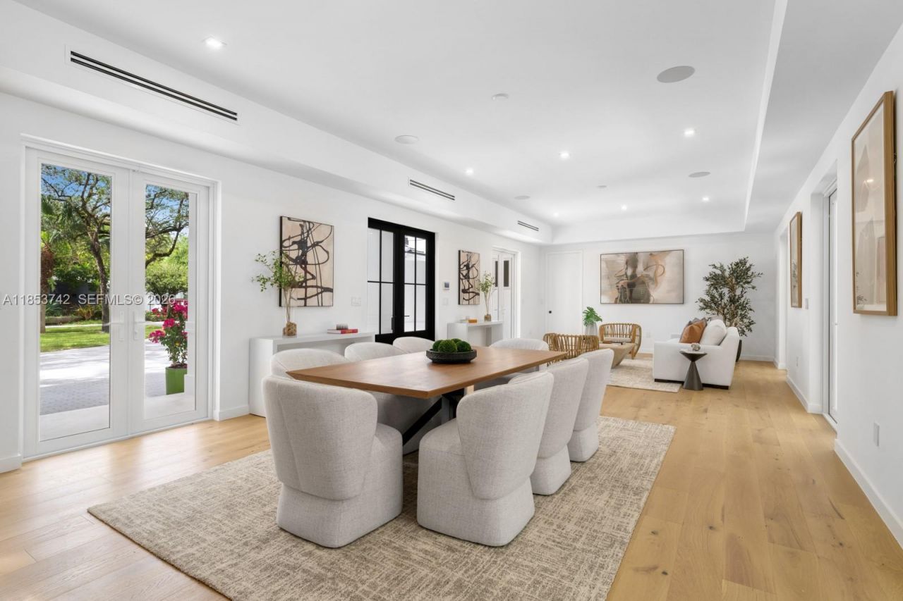 5835 SW 81st St, South Miami, FL 33143 Photo