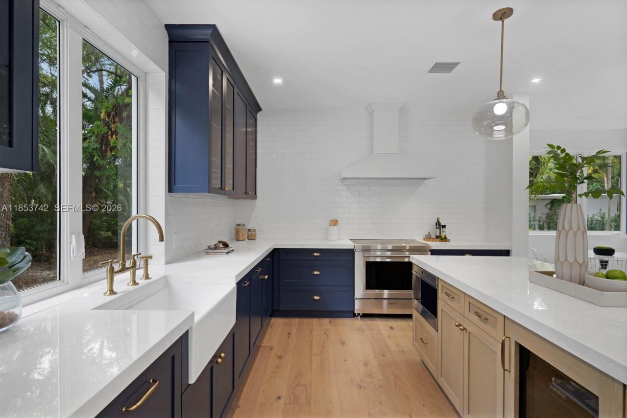 5835 SW 81st St, South Miami, FL 33143 Photo