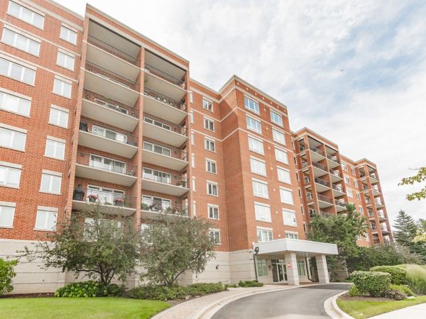 5555 N Cumberland Avenue, Unit 901, Chicago, IL 60656
