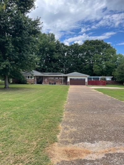 111 Grandview Dr, Lawrenceburg, TN 38464 Main Photo