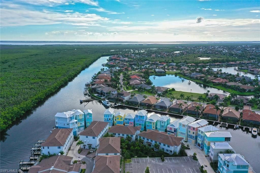 5870 Shell Cove Dr, Cape Coral, FL 33914 Photo