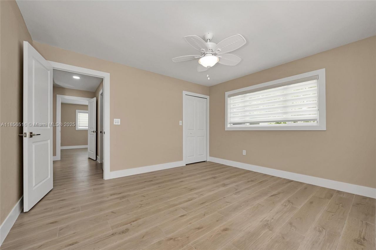 5885 Pine Tree, Sanibel, FL 33957 Photo
