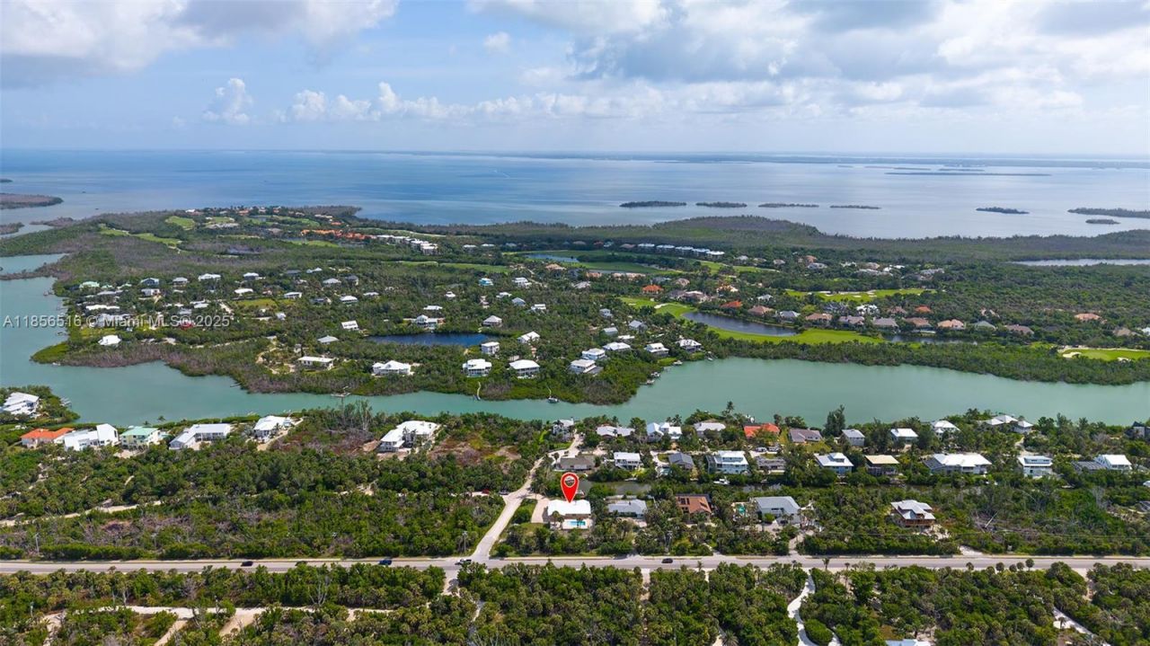 5885 Pine Tree, Sanibel, FL 33957 Photo