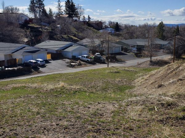 Old Fort Road, Unit 1,2,6, Klamath Falls, OR 97601