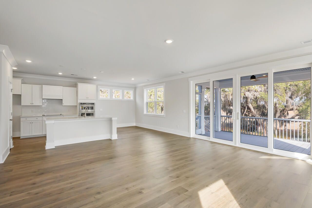 187 Castle Hill Drive Photo 13