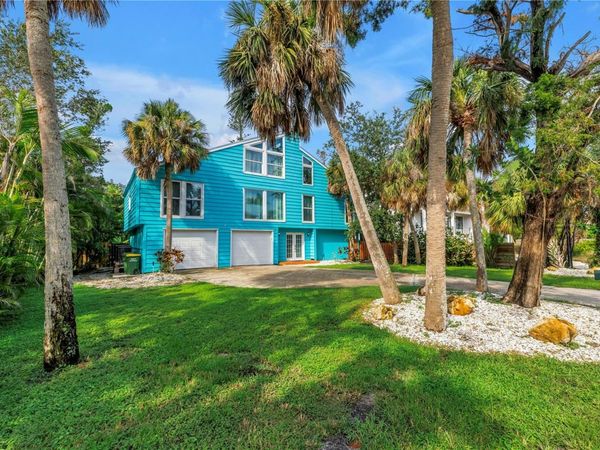 156 SIESTA DRIVE, SARASOTA, FL 34242