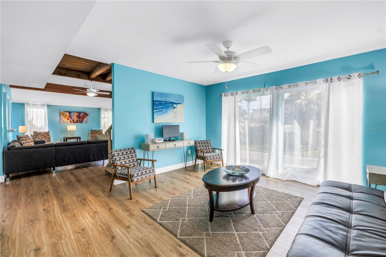 156 Siesta Drive, Sarasota, FL 34242 Photo