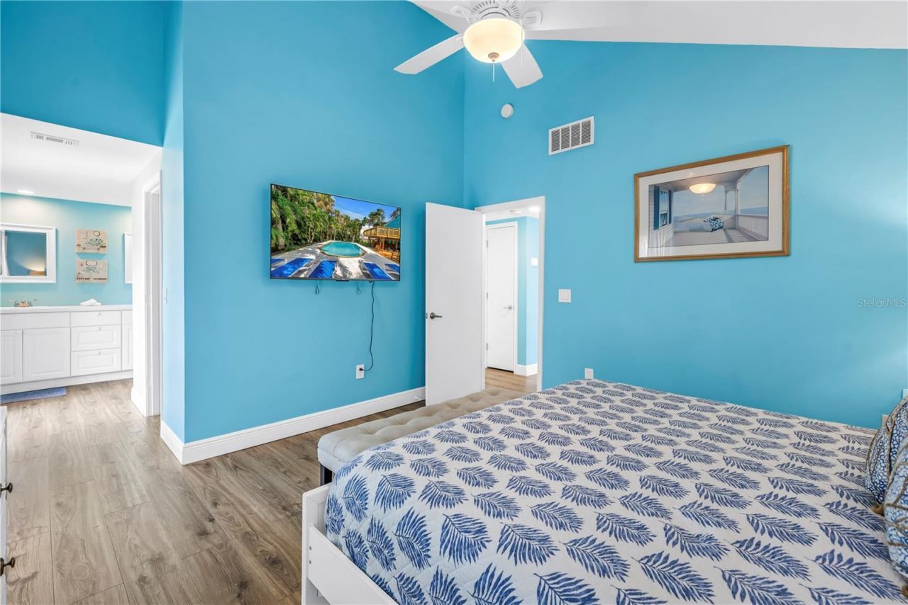 156 Siesta Drive, Sarasota, FL 34242 Photo