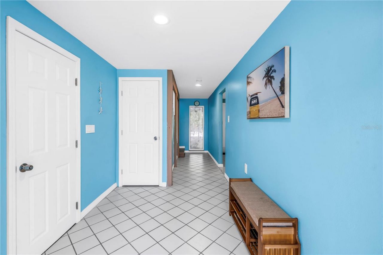 156 Siesta Drive, Sarasota, FL 34242 Photo