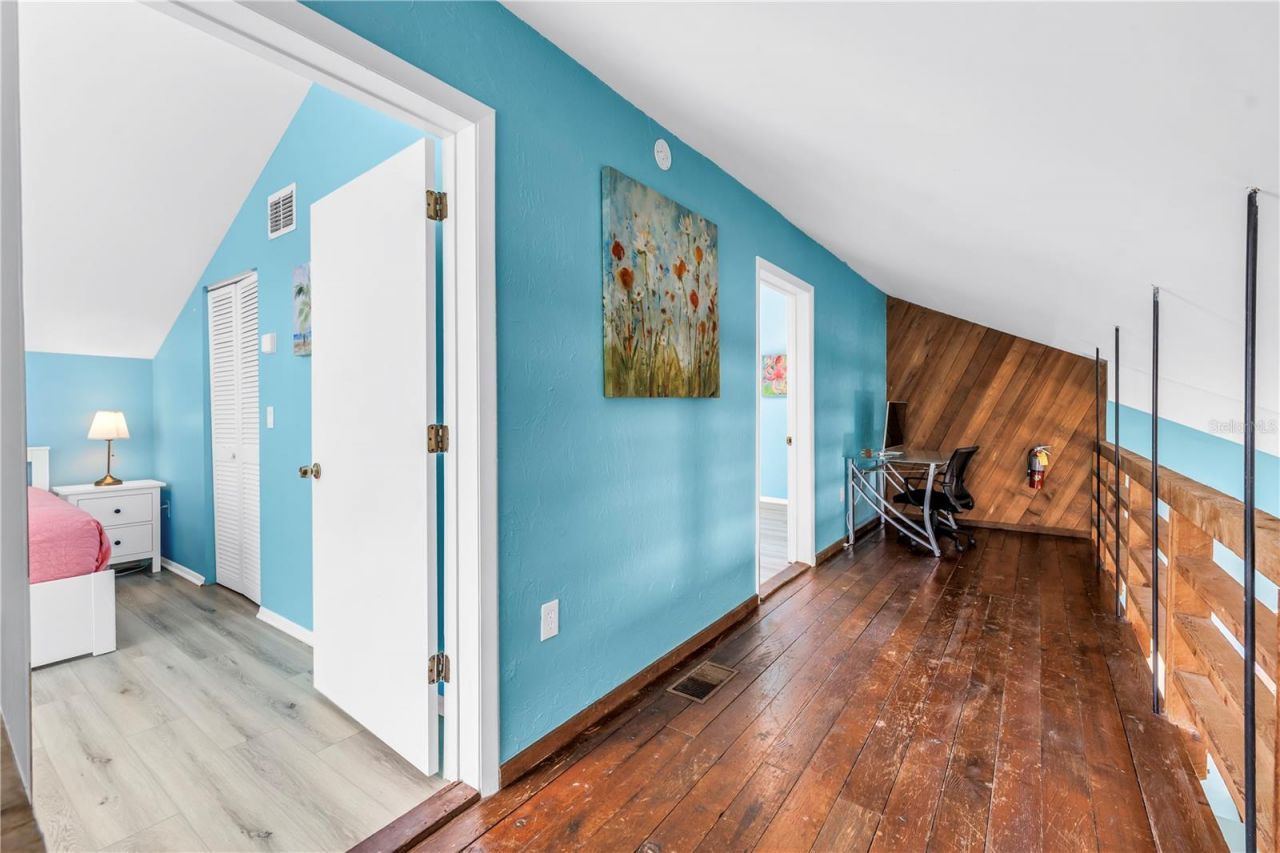 156 Siesta Drive, Sarasota, FL 34242 Photo