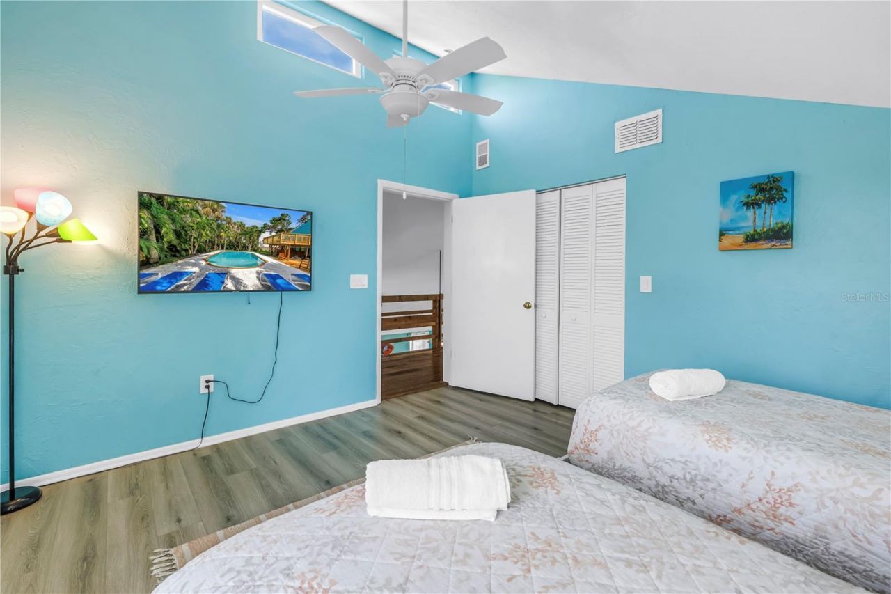 156 Siesta Drive, Sarasota, FL 34242 Photo