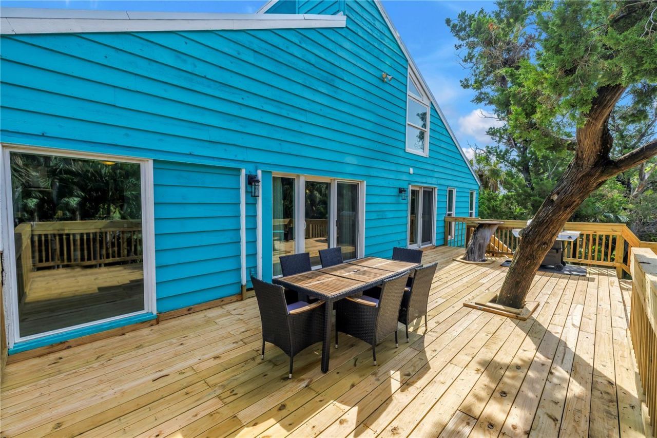 156 Siesta Drive, Sarasota, FL 34242 Photo