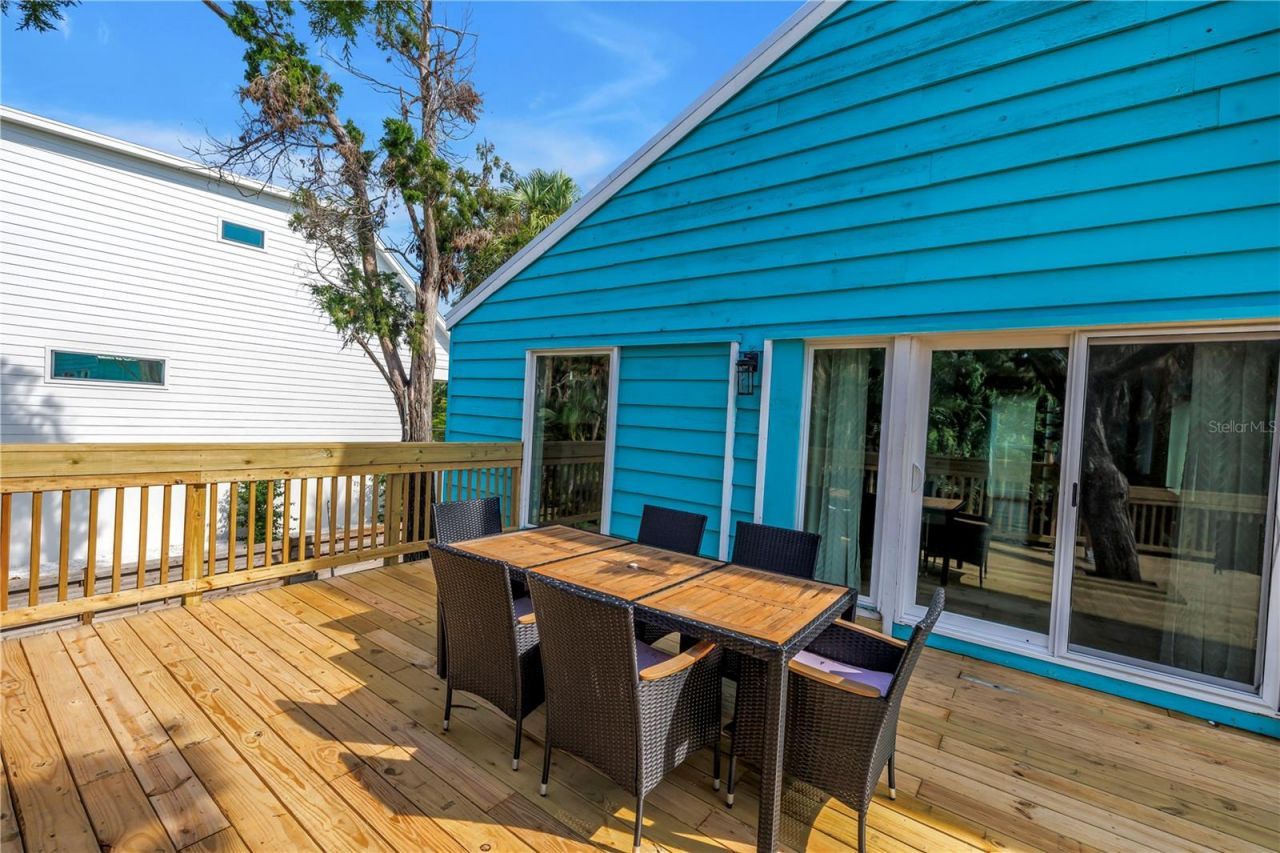 156 Siesta Drive, Sarasota, FL 34242 Photo