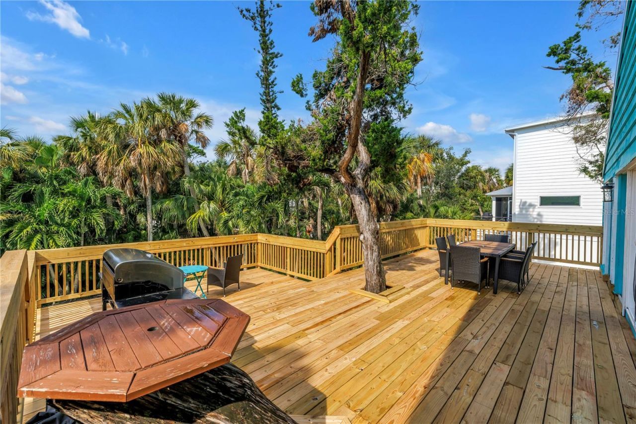 156 Siesta Drive, Sarasota, FL 34242 Photo