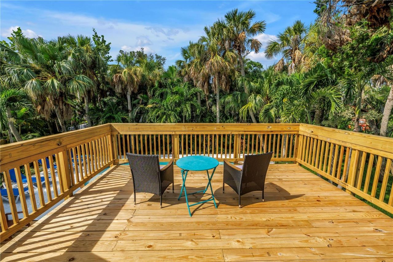 156 Siesta Drive, Sarasota, FL 34242 Photo