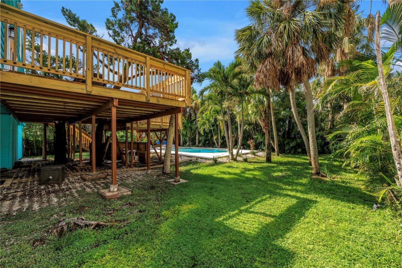 156 Siesta Drive, Sarasota, FL 34242 Photo