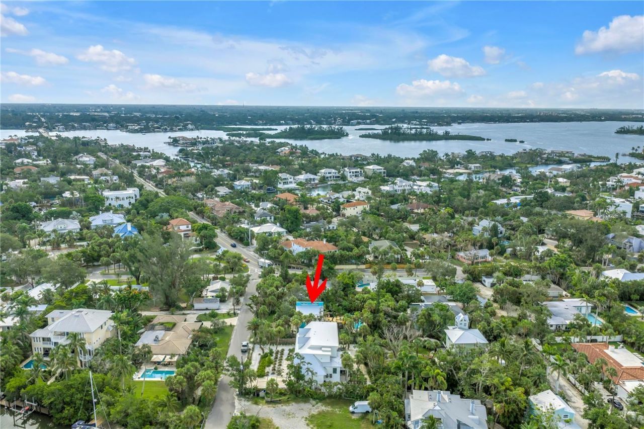 156 Siesta Drive, Sarasota, FL 34242 Photo