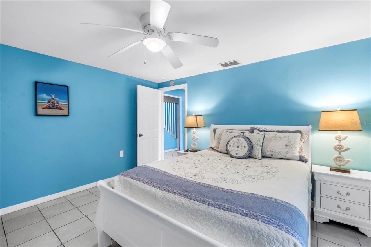 156 Siesta Drive, Sarasota, FL 34242 Photo