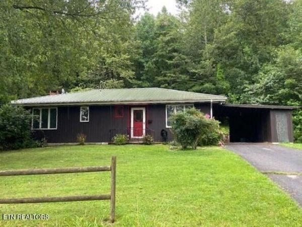 445 Yonside Drive, Sparta, TN 38583