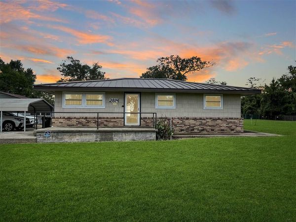 2814 S Pack Road S, Lake Charles, LA 70615