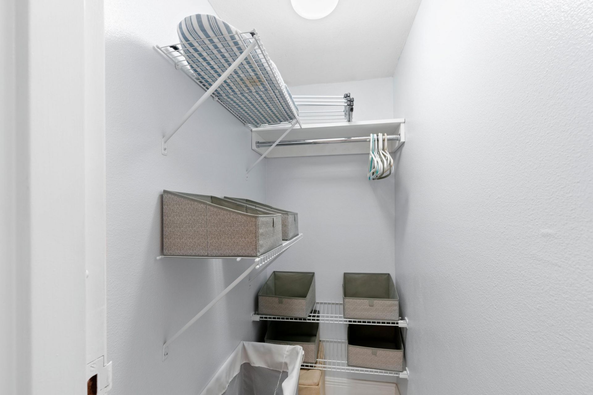 1830 Embassy Drive, Unit 505, West Palm Beach, FL 33401 Photo