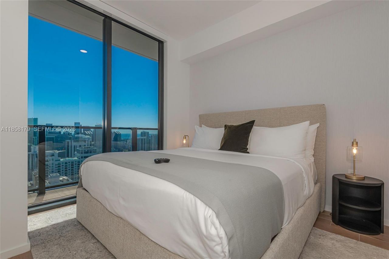 398 NE 5th St, Unit 4417, Miami, FL 33132 Photo