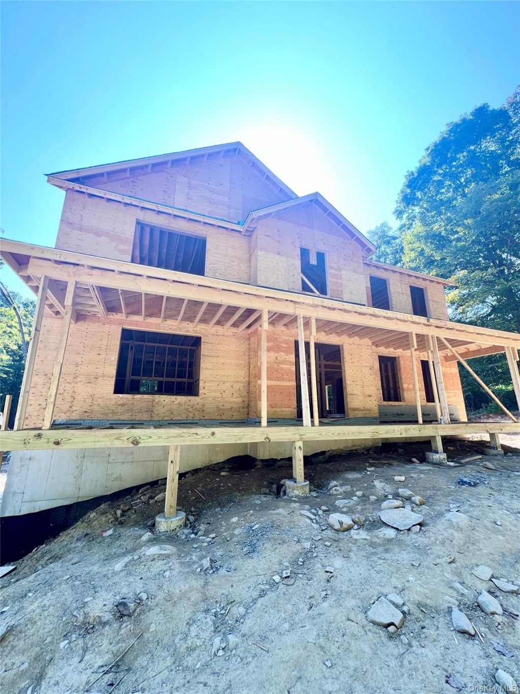 1 Bolger Court, Newburgh, NY 12550 Main Photo