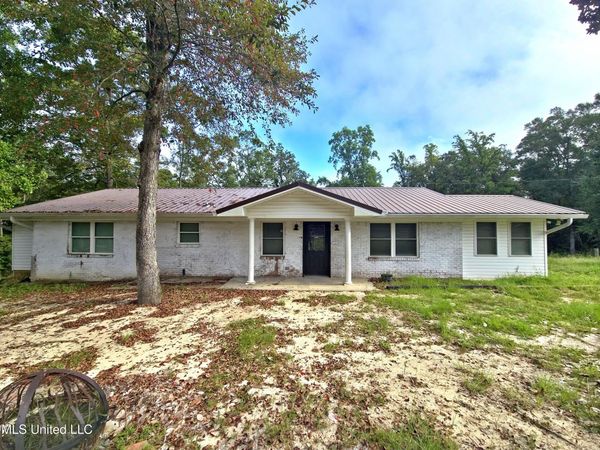 563 Riceville Road, McHenry, MS 39561