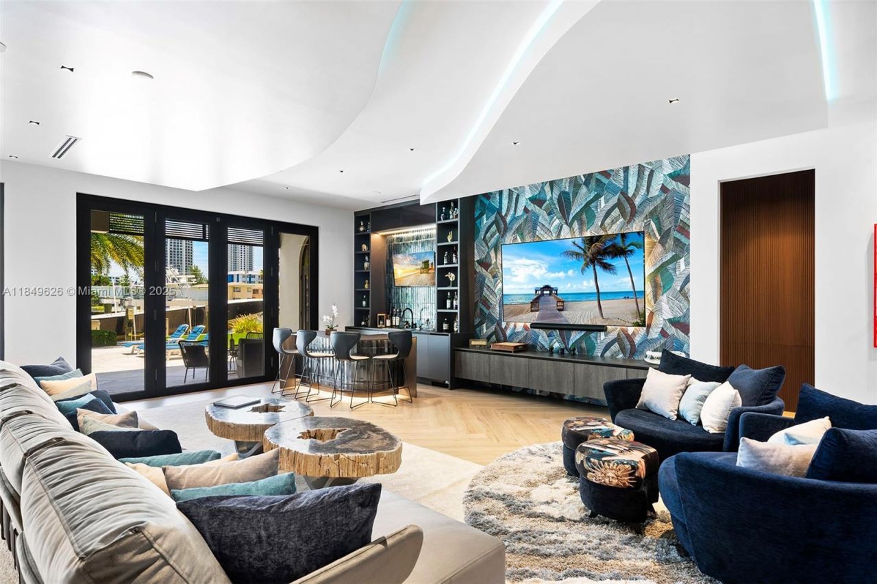 Please Call For Address, Unit 632, Fort Lauderdale, FL 33304 Photo