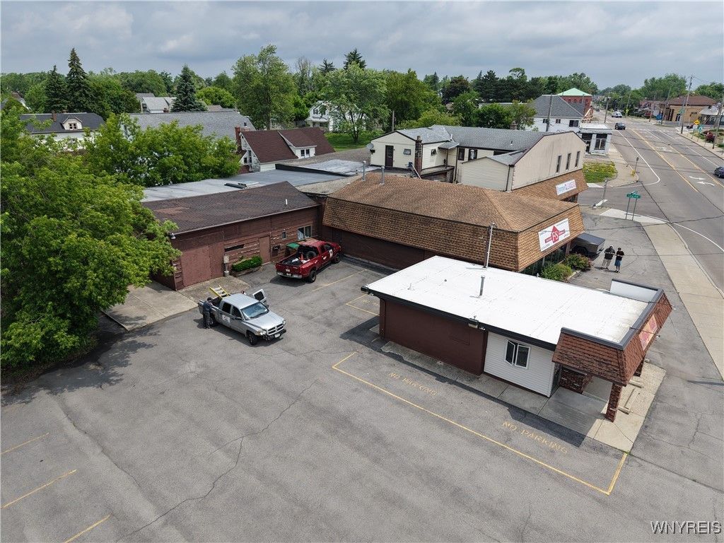 2376 Genesee Street, Buffalo, NY 14225 Main Photo