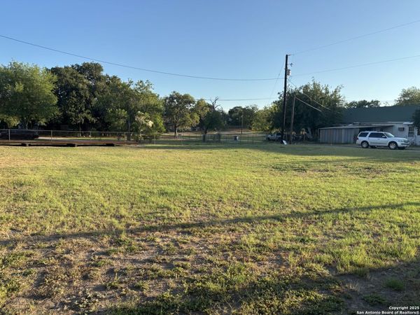 TBD N Water St, Pleasanton, TX 78064