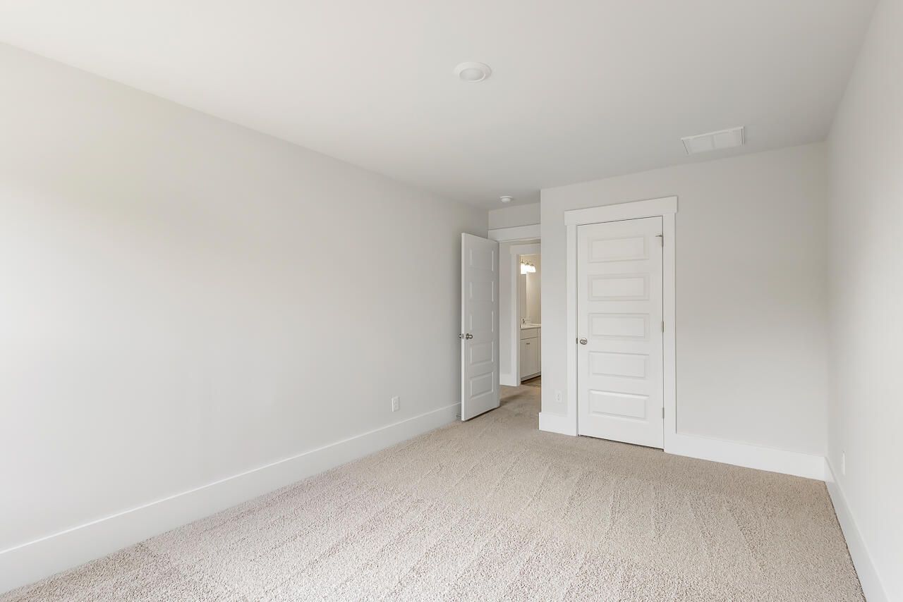 113 Castle Hill Drive Photo 28