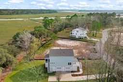 113 Castle Hill Drive photo 4