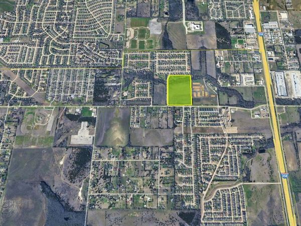 900-916 Bear Creek Rd, Glenn Heights, TX 75154