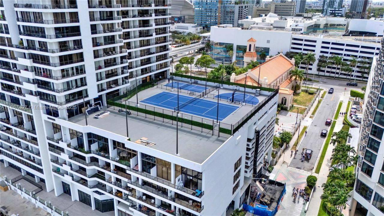 555 NE 15th St, Unit 31E, Miami, FL 33132 Photo