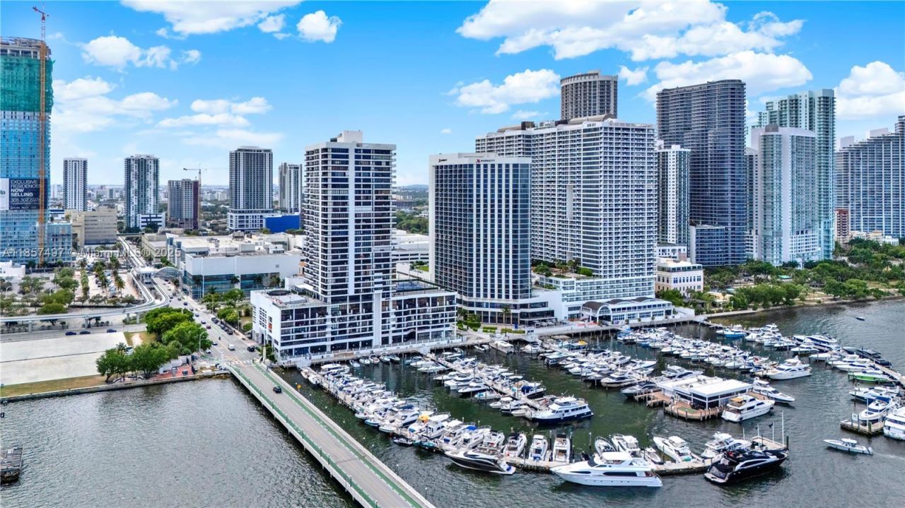 555 NE 15th St, Unit 31E, Miami, FL 33132 Photo