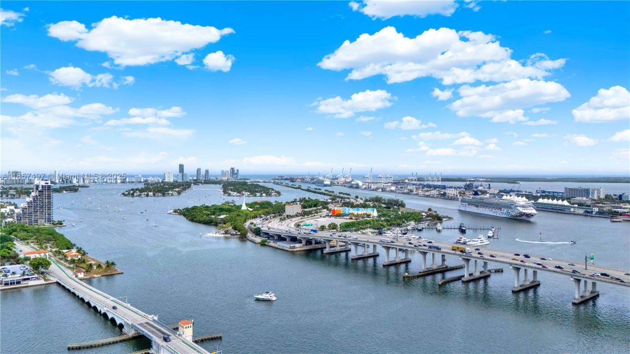 555 NE 15th St, Unit 31E, Miami, FL 33132 Photo