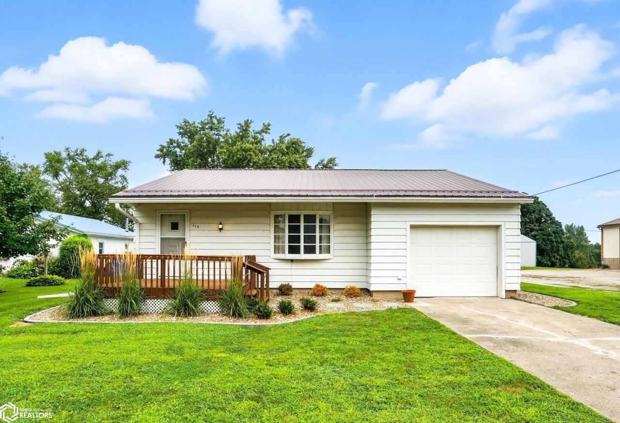 113 W Washington Street, Brighton, IA 52540 Main Photo