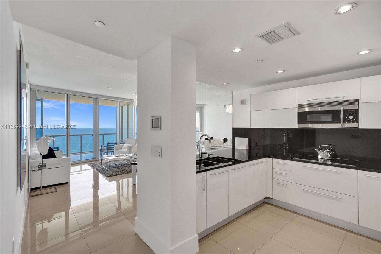 17121 Collins Ave, Unit 2003, Sunny Isles Beach, FL 33160 Photo