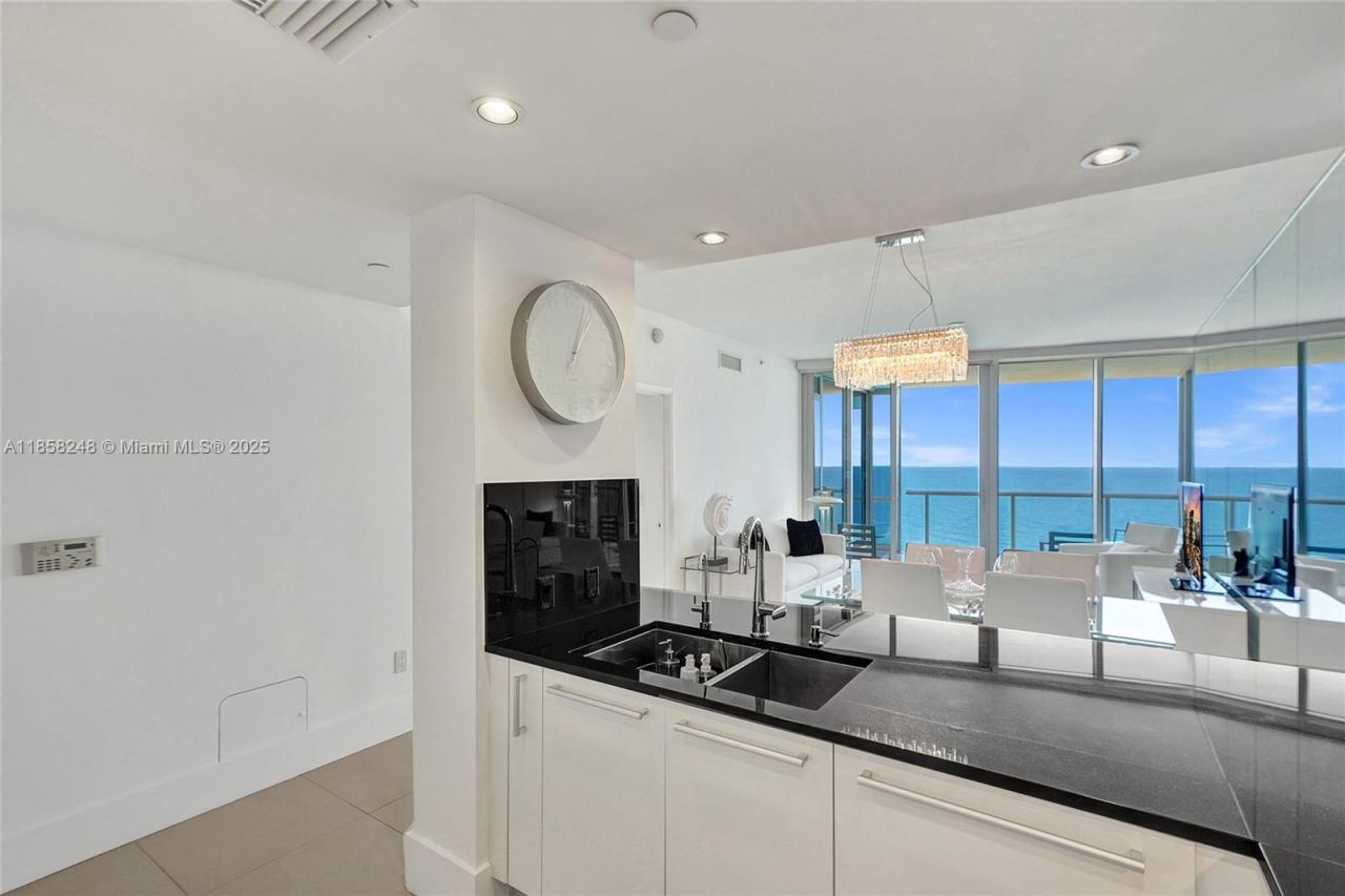 17121 Collins Ave, Unit 2003, Sunny Isles Beach, FL 33160 Photo
