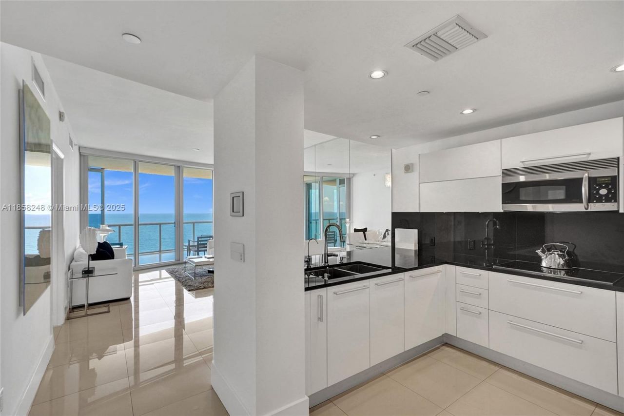 17121 Collins Ave, Unit 2003, Sunny Isles Beach, FL 33160 Photo