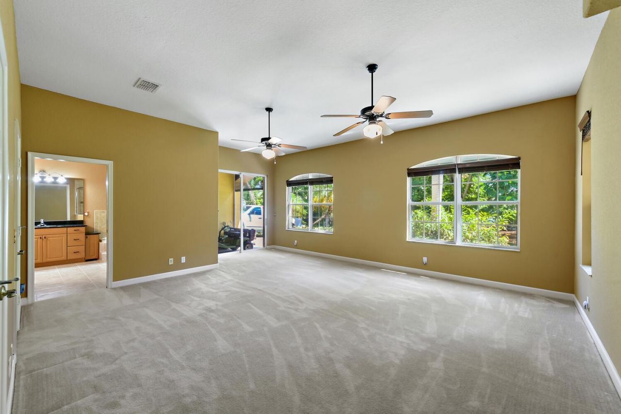 8073 S Indian River Drive, Fort Pierce, FL 34982 Photo