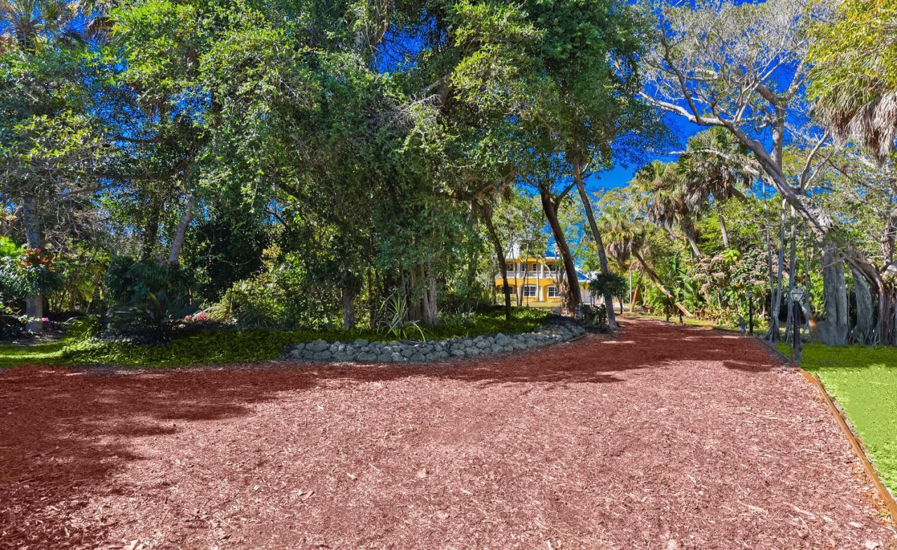 8073 S Indian River Drive, Fort Pierce, FL 34982 Photo