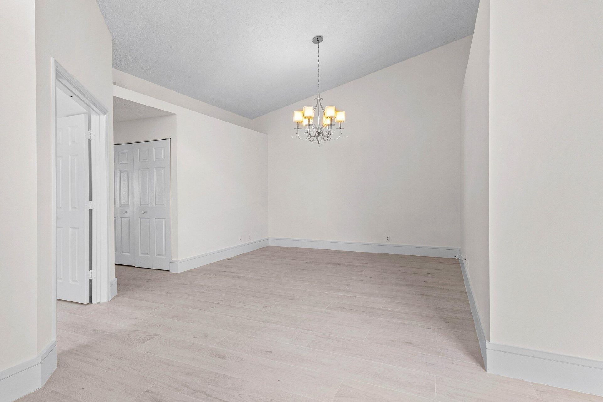 10674 Pelican Drive, Wellington, FL 33414 Photo